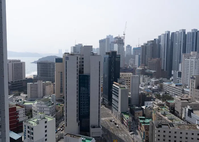 Отель типа "постель и завтрак" 최고주거지역3min 150m To The Haeundae Newly Opened Brand-new Пусан