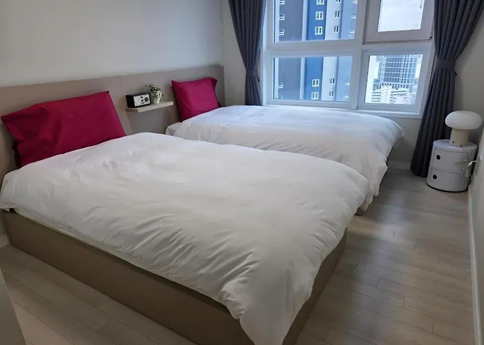 Отель типа "постель и завтрак" 최고주거지역3min 150m To The Haeundae Newly Opened Brand-new