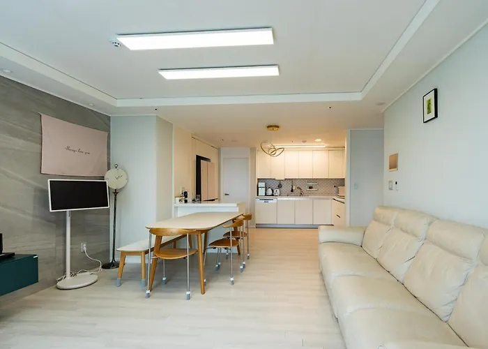 최고주거지역3min 150m To The Haeundae Newly Opened Brand-new 4*