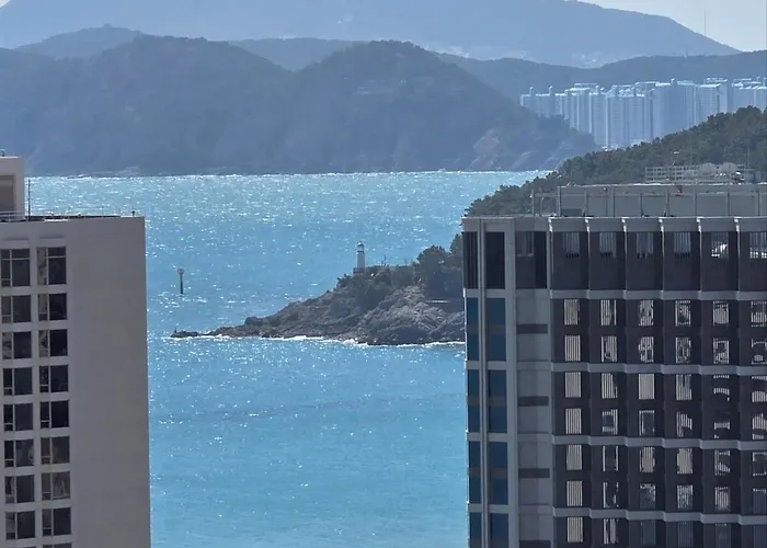 Отель типа "постель и завтрак" 최고주거지역3min 150m To The Haeundae Newly Opened Brand-new 4*